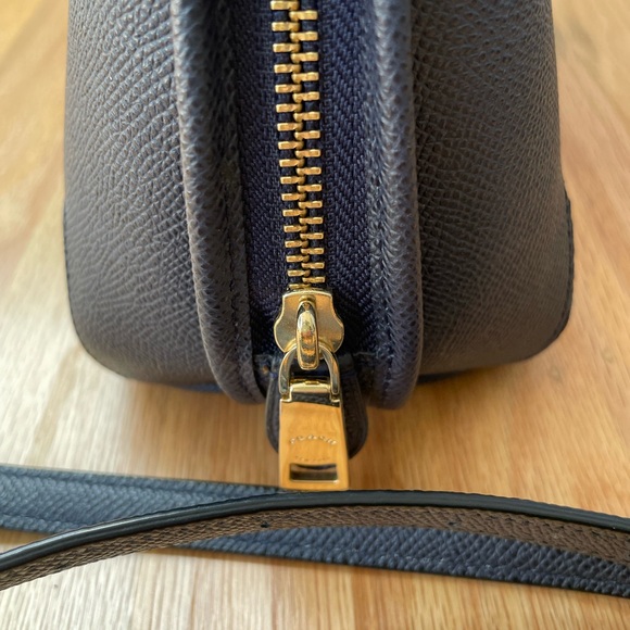EUC Coach "Prince Street" | Crossbody/Satchel Purse | Navy Crossgrain Leather - Picture 4 of 9